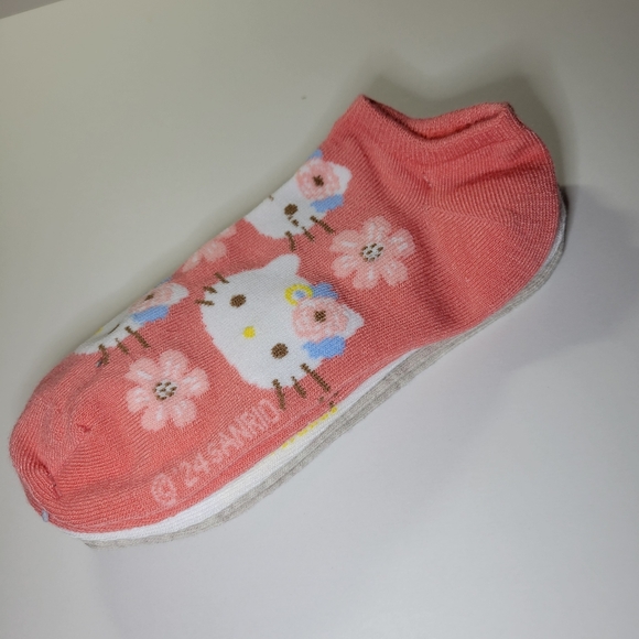 NWT hello kitty 3pk spring socks - Picture 1 of 4